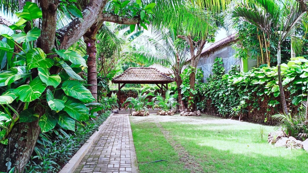 Dalai Tropical Hotel Kuta  Exterior photo
