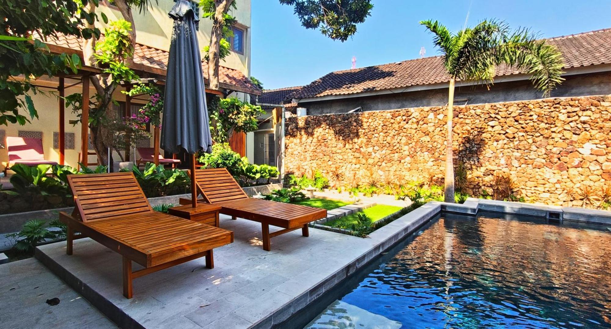 Dalai Tropical Hotel Kuta  Exterior photo